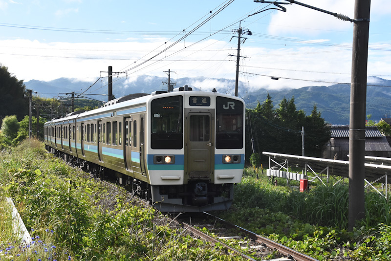 2024年6月10日撮影　辰野線　下り始発151M　211系　N314編成が代走　