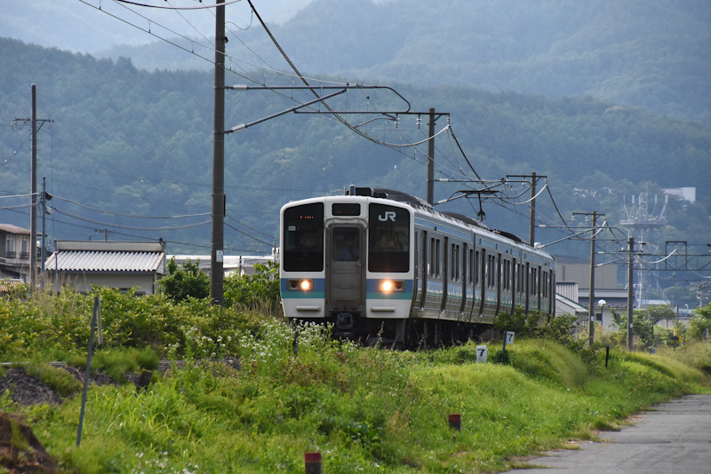 2024年6月16日撮影　辰野線　下り始発151M　211系　N309編成が代走