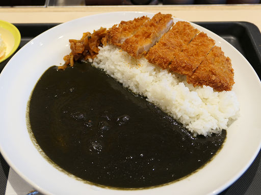 ロースかつ黒カレー (6)