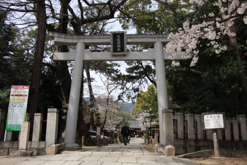 弓弦羽神社