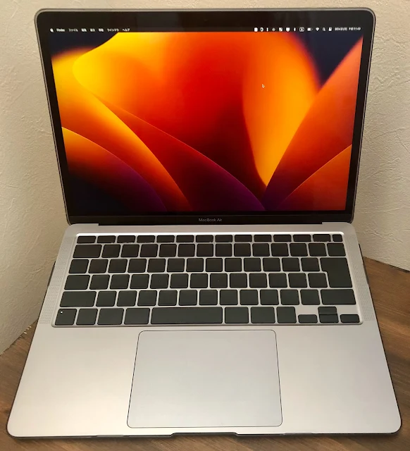 MacBookとのバランスが良い