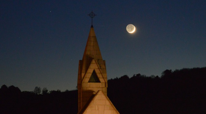 La lumière cendrée 48 heures après la Nouvelle Lune