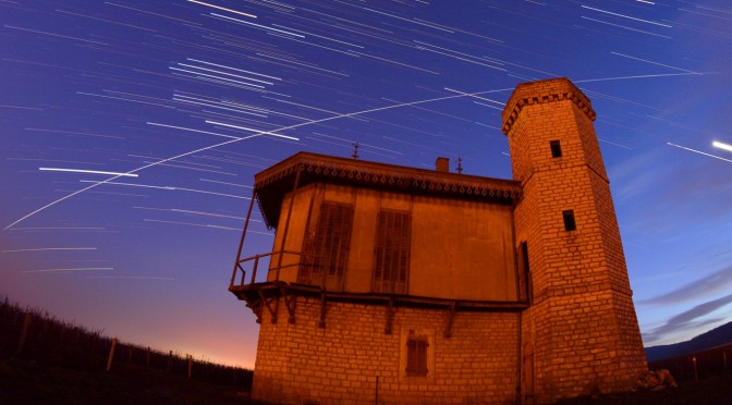 L’ISS survole le château de la Tour au crépuscule