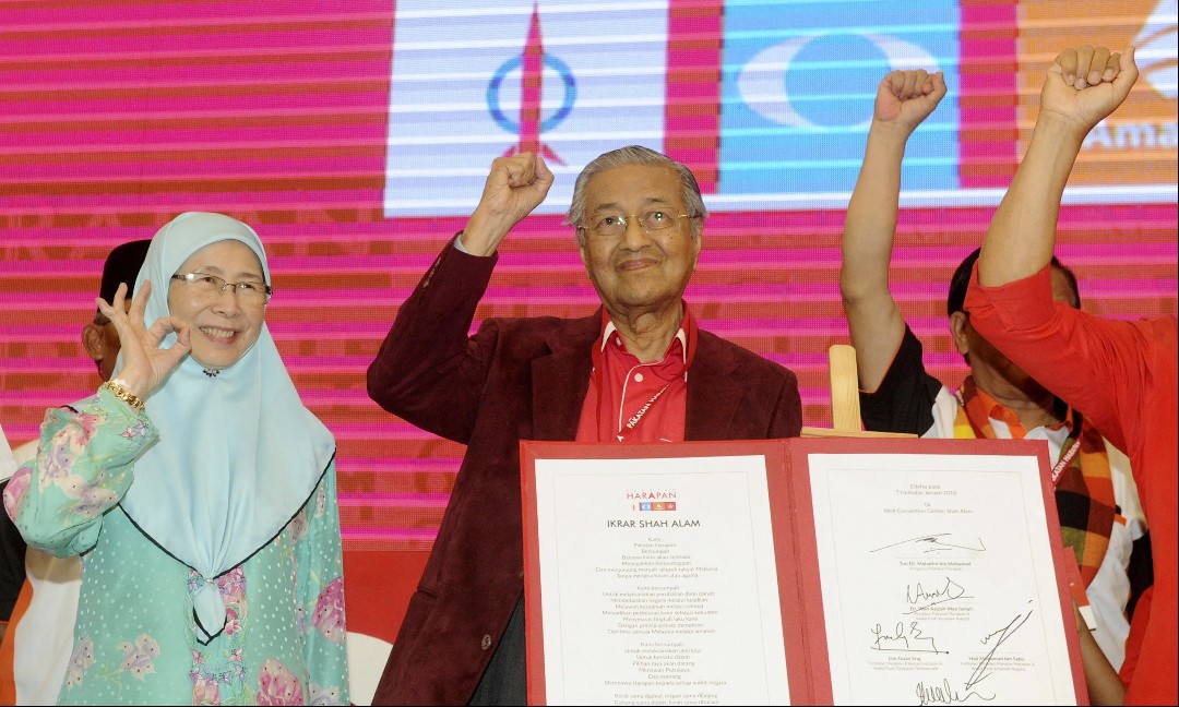 Malaysia's Opposition Opts for Mahathir, Again