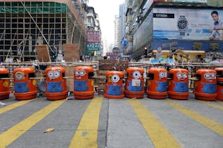 Shantung_Street_Minion_Rubbish_Bin_Roadblock_20141026