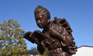 二宮尊德 二宮金次郎 Kinjiro Ninomiya (Sontoku Ninomiya 1787 ~ 1856) Statue / Kinjiro Ninomiya (Sontoku Ninomiya) was a great agricultural