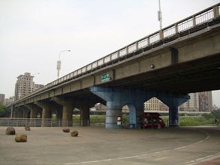 640px-Taipei_Zhongzheng_Bridge