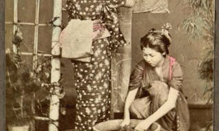 Japanese_women_wash_clothes,_Japan__(107