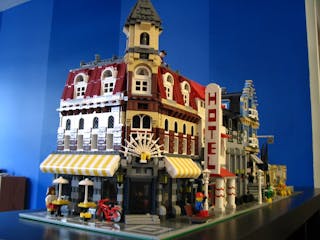 lego cafe corner