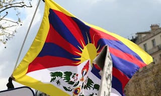 800px-Tibet_flag