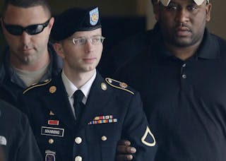 Bradley Manning, Chelsea Manning