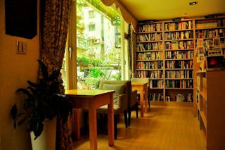 永樂座書店 independent bookstore