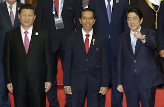 Xi Jinping, Joko Widodo, Shinzo Abe