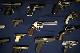 APTOPIX Gun Bust