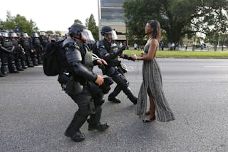 經典照片「Taking a Stand in Baton Rouge」