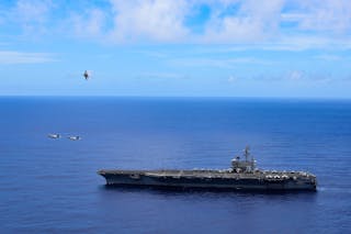 美國海軍雷根號航空母艦