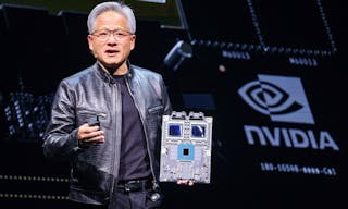 輝達（NVIDIA）執行長黃仁勳2日晚間在台大發表主題演講，概述AI生態系統的下一步發展，會中展示NVIDIA Blackwell平台技術。中央社記者鄭清元攝  113年6月2日