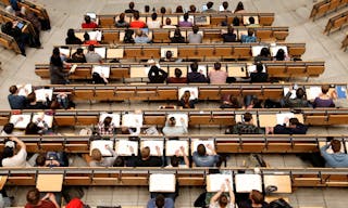 Students attend a lecture in the auditorium of Technical University of Munich 'Technische Universitaet Muenchen' TUM in Munich, Germany, May 25, 2016.    REUTERS/Michaela Rehle/File Photo - RTX2G5MT