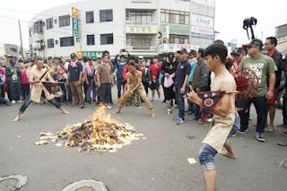 信仰儀式中的祭路口儀式有安頓兵馬、收服歹物仔的重要意義。