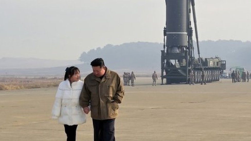 _128191511_4_kcna_kju_daughter