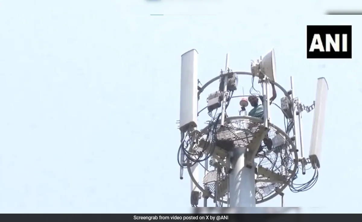 Man Clims Atop Mobile Tower In Chandigarh, Demands Meeting With B Mann