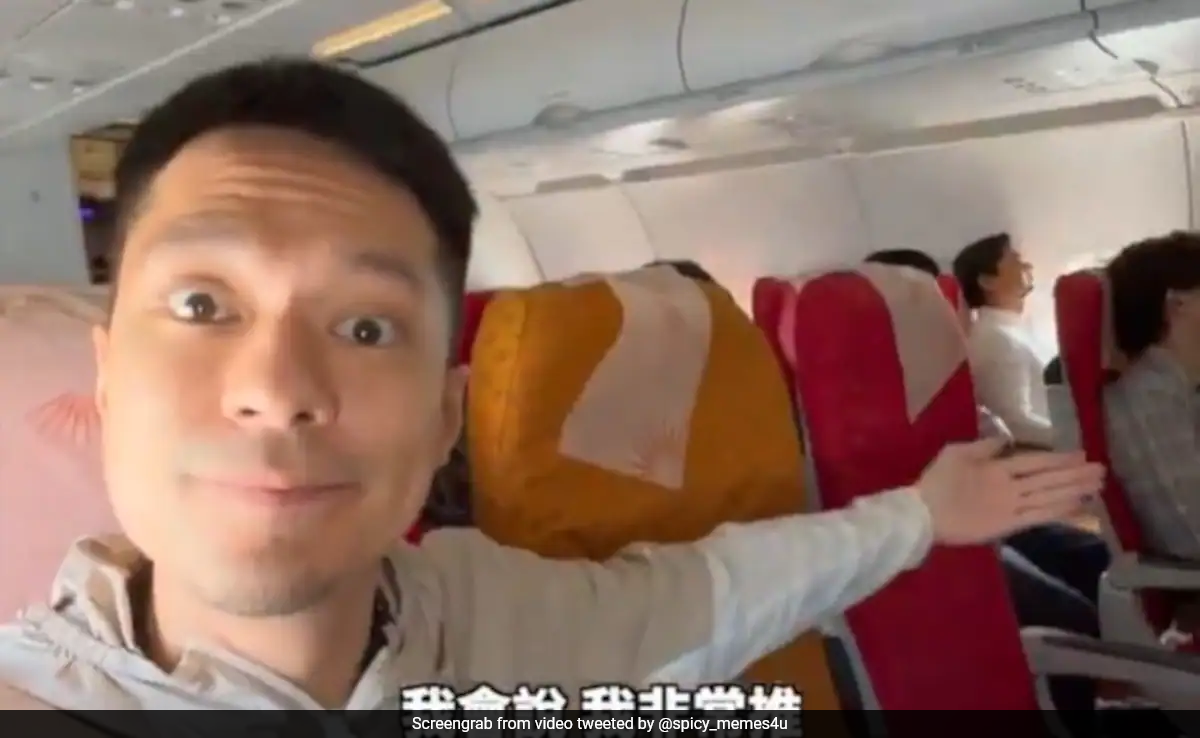 Chinese Man's Honest Review Of India Impresses Internet:  "A Mysterious Place"