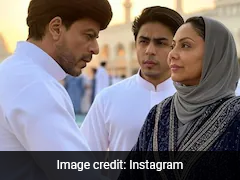 Did Shah Rukh Khan And Gauri Visit Mecca In New Year? The Truth Behind Viral Image