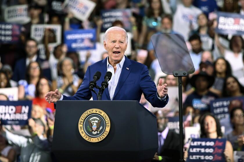 El presidente estadounidense Joe Biden habla durante un mitin de campaña en Raleigh, Carolina del Norte, el viernes 28 de junio de 2024. (AP Foto/Matt Kelley)