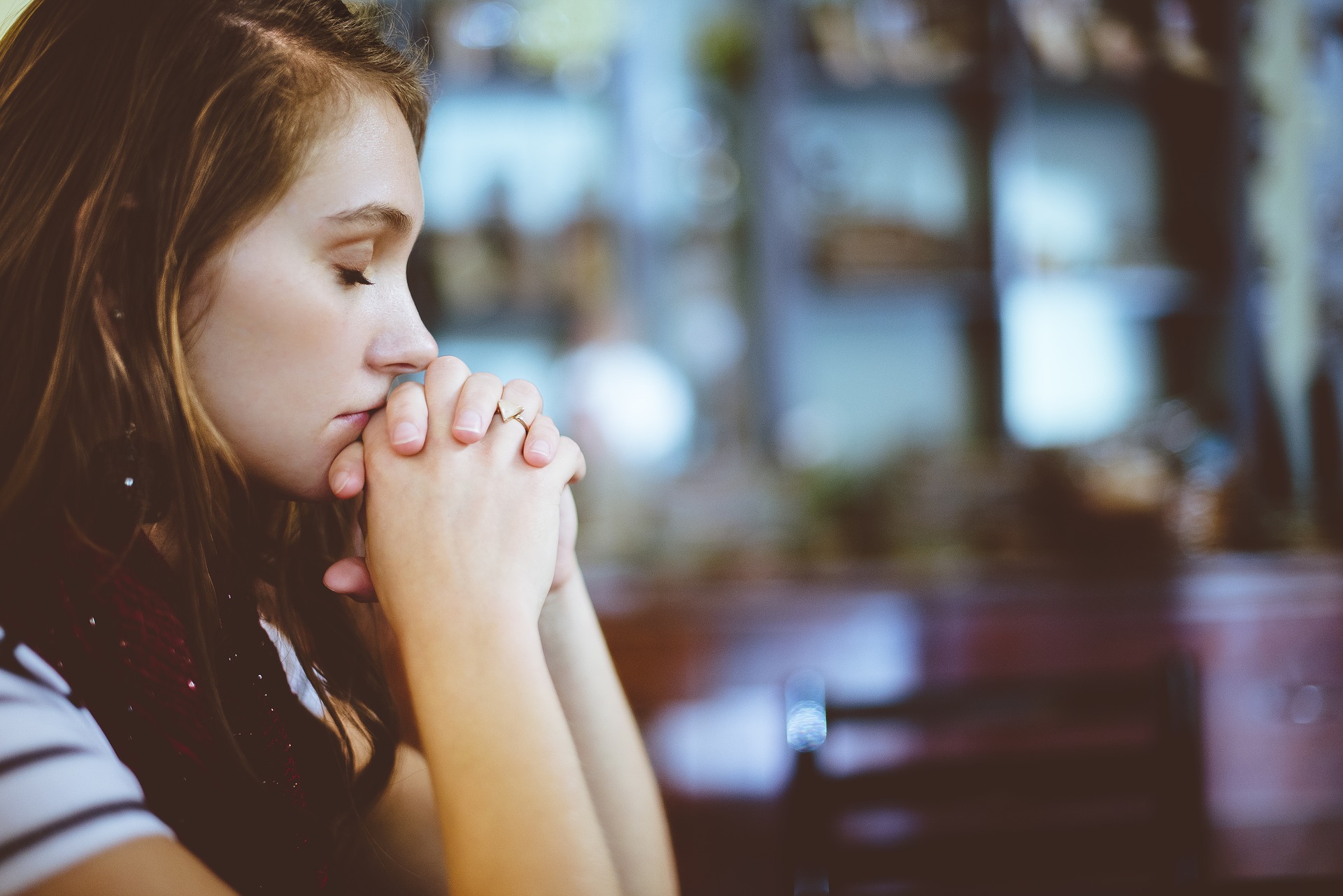 Praying girl