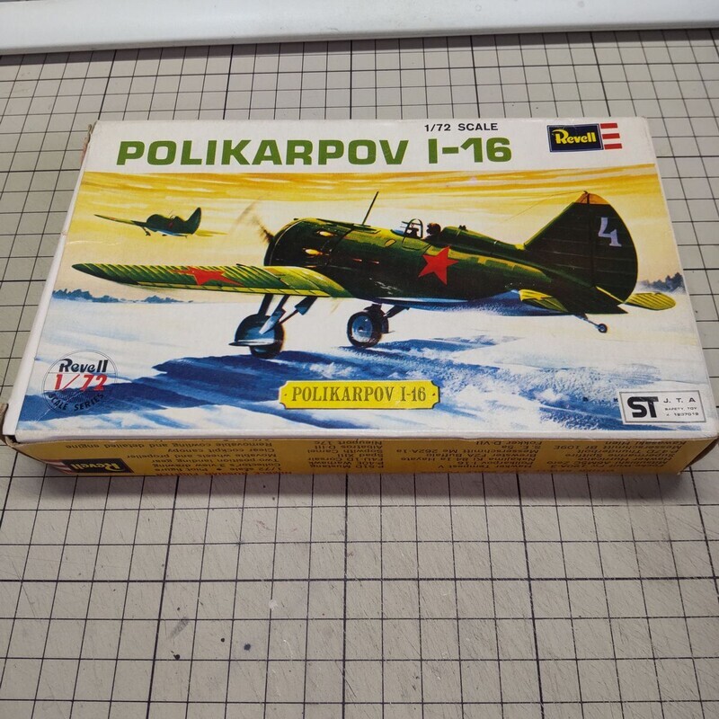 レベル 1/72 ポリカルポフ I-16