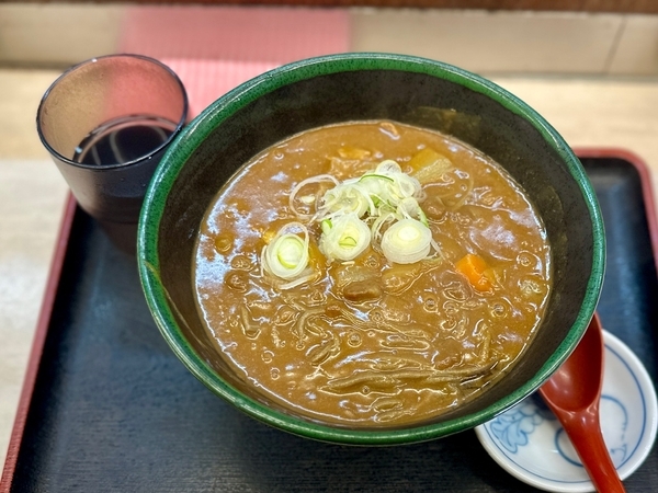 カレーそば(500円)+大盛(100円)