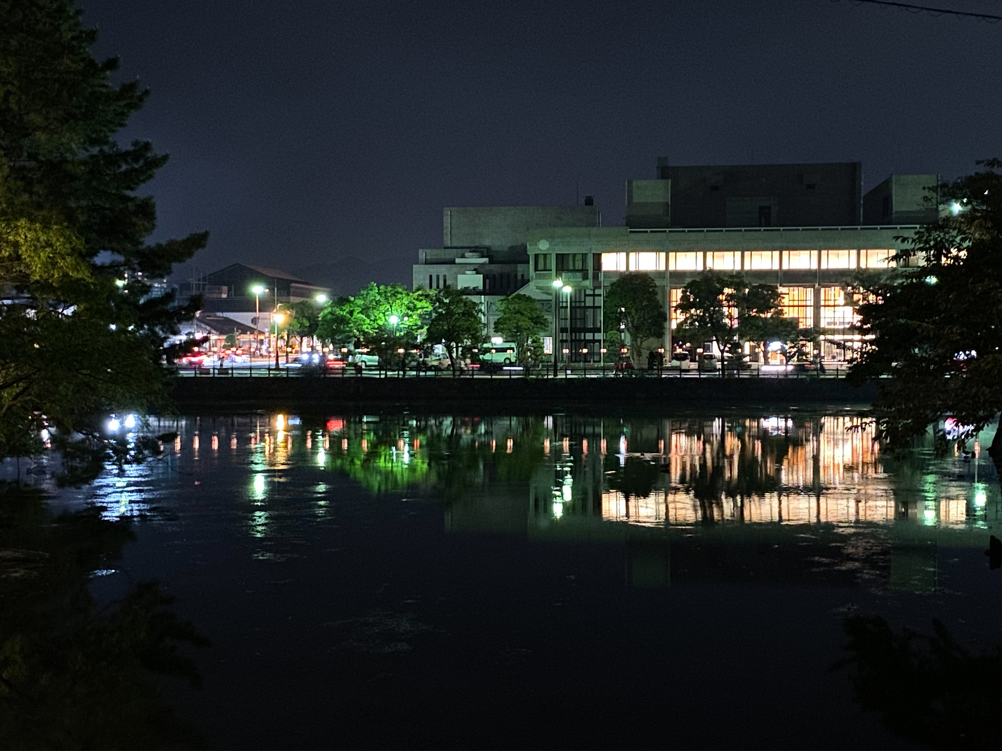 県民会館