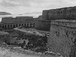 Messenia: wall of the Venetian fort