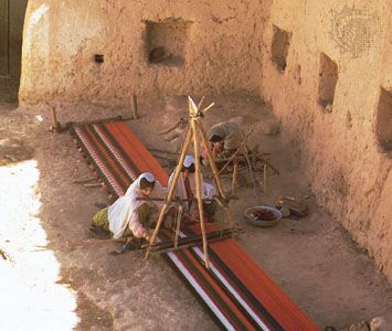 Iran: Qashqāʾī women