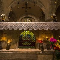 The tomb of Saint Nicholas in the crypt of the Basilica di San Nicola, Bari, Apulia, Italy