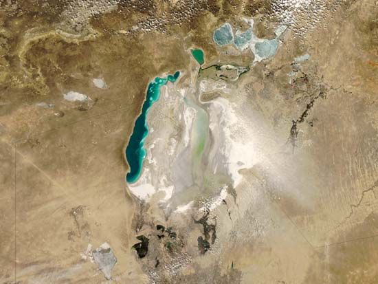 Aral Sea: dust storm