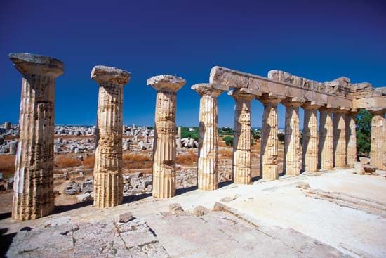 detail of a Doric temple