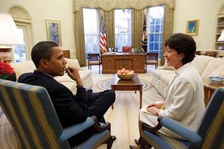 Obama and Collins discussing the American Recovery and Reinvestment Act