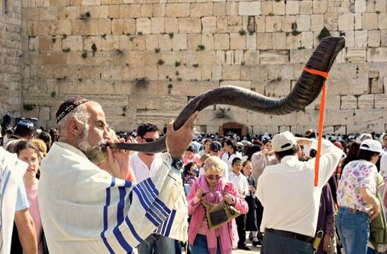 Western Wall: shofar