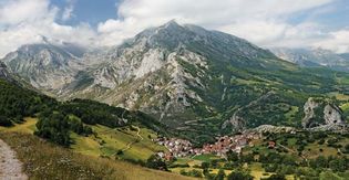 Cantabrian Mountains: Europa Peaks