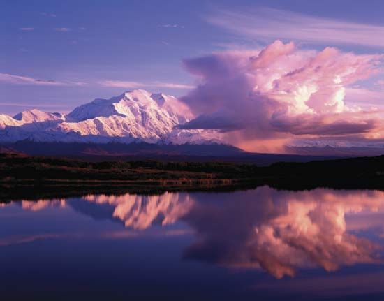 Denali National Park: Denali at sunset