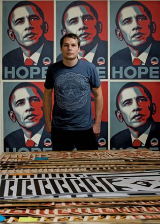 Shepard Fairey: “Hope” poster