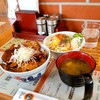 香ばしい逸品豚丼美旨し！サラダも旨い！十勝豚丼いっぴん札幌平岡店　