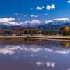 白劔と紅葉の水鏡：立山町