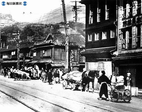 【長崎】リヤカー、馬車で避難＝１９４５（昭和２０）年８月