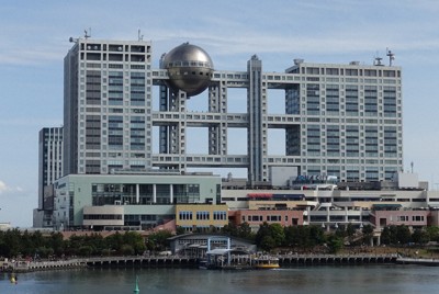 フジテレビ＝東京都港区で