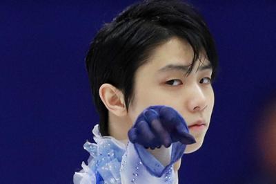 【NHK杯フィギュア】男子SPで演技する羽生結弦＝真駒内セキスイハイムアイスアリーナで2019年11月22日、貝塚太一撮影