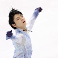 男子SPで演技する羽生結弦＝イタリア・トリノのパラベラ競技場で2019年12月5日、貝塚太一撮影