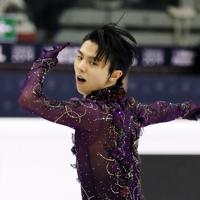 男子フリーで演技する羽生結弦＝イタリア・トリノのパラベラ競技場で2019年12月7日、貝塚太一撮影