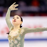 女子フリーで演技する、4位となった紀平梨花＝イタリア・トリノのパラベラ競技場で2019年12月7日、貝塚太一撮影